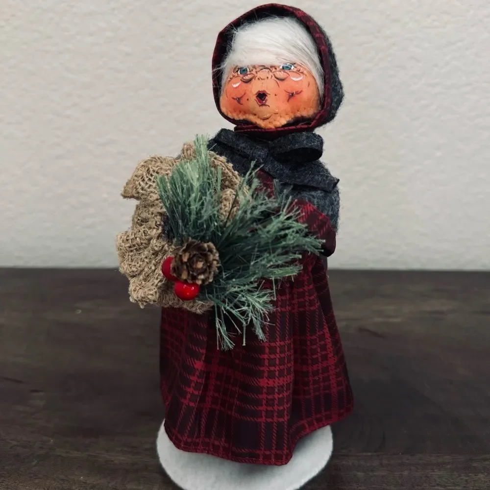 Annalee Plaid & Pine Mrs. Santa Claus Figurine Doll